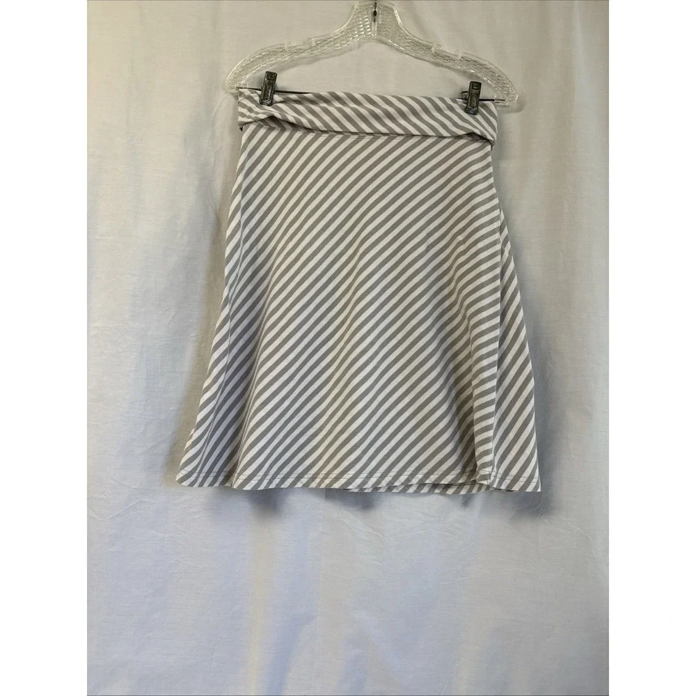 Mix And Co A Line Skirt Women Sz M Gray/White Stripe Pull On Knee Length Casual